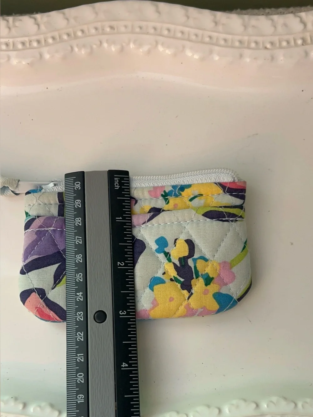 Vera Bradley coin purse in the discontinued "Marian Floral" print - Picture 6 of 6